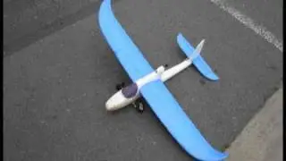 RC Easystar with gear