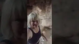 Израиль.Горный ручей с водопадом Мерон.
