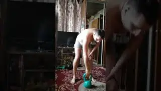 Приседания, гиря 16 кг