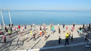 Зарядка шахматистов в пансионате Шепси.