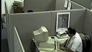 Мужик УНИЧТОЖАЕТ компьютер