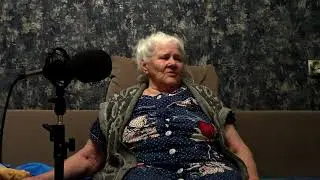 Тонкая рябина--(Валентина Петровна и Боря