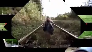 Приколы.Фото на шпалах.