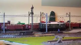 Trix E44.5 (22394) umgebaut für Trix Express