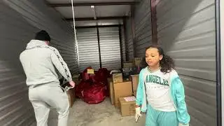 Vlogmas Day 7: ToyGiveaway!