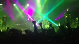Hollywood Undead - Another Way Out  (live) Moscow. Ray Just Arena.