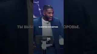 Современный мир повёрнут на деньгах. Но что действительно ценно?