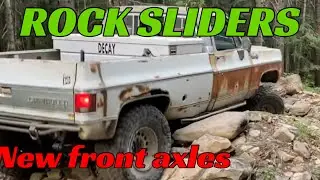 Rock sliders, Revolution axles and Warn hubs. getting ready for the trail.