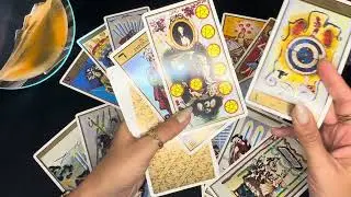 ВОДОЛЕЙ ♒️ - Судьбоносный СЕНТЯБРЬ. Таро, Руны и Астрологические Кубики