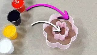 Fluid painting with two Cookie Cutters