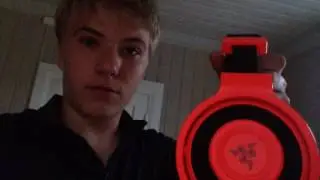 HEADSET BROKEN!!