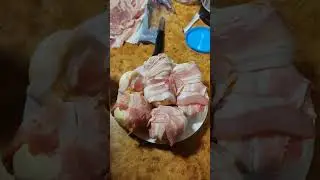 Grilled Champignons with Cream Cheese in Bacon 