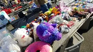 Flea market good Sunday to sell