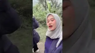 BUNYI KENTUT CEWEK CANTIK NAIK GUNUNG BROMO 