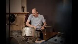 THE GROOVE THAT KEEPS MOVING FORWARD