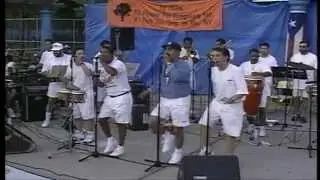 Los Hermanos Moreno Live  