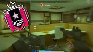 PLAYING LIKE A CHAMPION IN R6 MOBILE - RANKED CLIPS