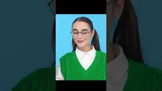 девушка сделала хот-дог