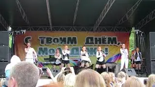 день молодежи видео инстиль танцует
