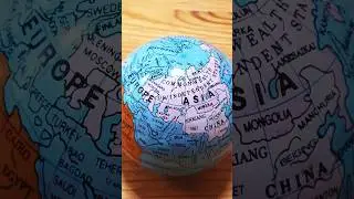 Обнаружил странную надпись на глобусе 1992 года‼️