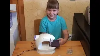 Вике подарили швейную машинку
