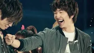 Jonghyun and Onew  Please don't go