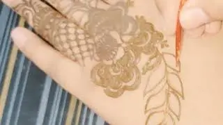 Backhand mahendi design for women Beautiful Design #mahendidesign