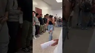 ¿Quien para?  Y más con esta rolita de Loera Cano