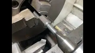 Простая приспособа для быстрого протачивания шпилек.