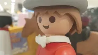 Playmobil Tamaño XL en el Corte Inglés del Centro Comercial Xanadu. Jockey,  Enfermera, Soldado.