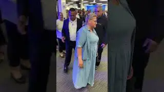 Esta mujer no podía caminar y mira lo que le pasó | Pastor Peter Josué