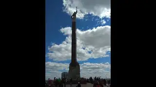День Победы 9 мая 2021 Днепропетровск Интервью с жителями города Памяти павших Монумент Вечной славы