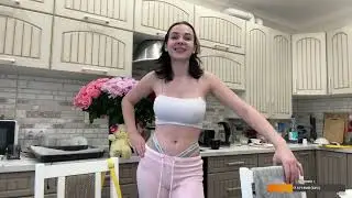 She gave herself a wedgie