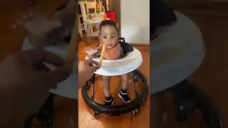 The double take! He so funny. #babyeats #funny #Walker