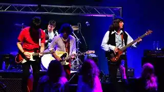 The Rolling Stones Concert Experience - Can't You Hear Me Knocking
