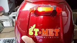 Motorcycle helmet