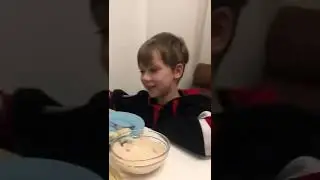 Попугайчик неразлучник