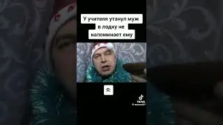 Лодочка плывет по реке