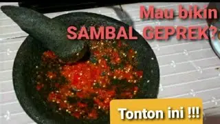 Cara bikin sambal geprek,nonton 3menit langsung bisa.