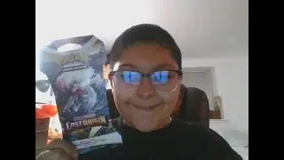 Opening the Lost Origin Pokemon Pack