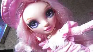 Reviewing rainbow high doll!It is good?