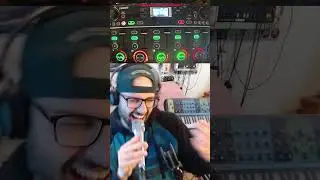 #livelooping #freestylerap #improvisedmusic - subbass needs 🎧 #shorts
