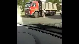 После секса с пятью мужчинами на пляже нижегородка легла спать на дороге