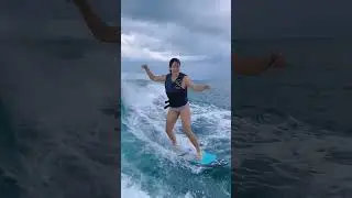 Surf my way to happiness 😍👉👈The ocean calls, and I answer 🧜‍♂️