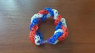 Простой браслет из резинок на рогатке #4