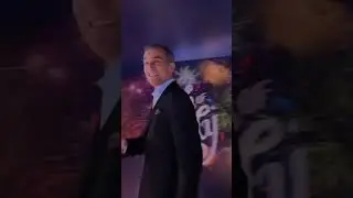 Ambassador Eric Garcetti tries out a 360 photo booth!