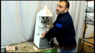 Полуавтомат для закатки колпачков