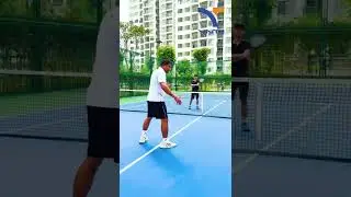 Vị trí đứng lưới tennis cơ bản cho người mới bắt đầu | VNTA Academy