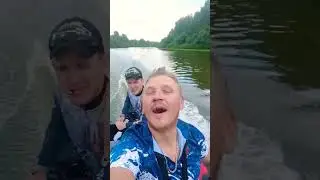Волосы назад