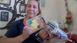 Цены на продукты в Варус. А лифт ещё не работает.